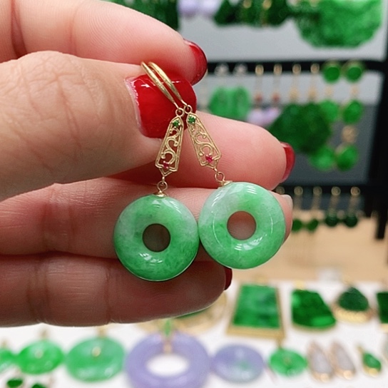 翡翠耳饰未镶嵌耳饰