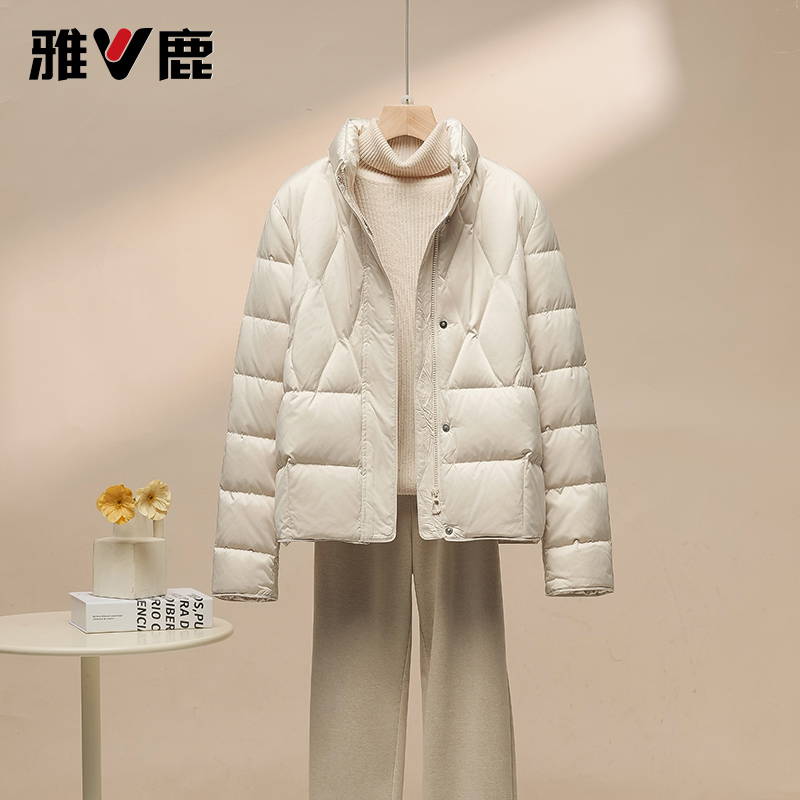 雅鹿羽绒服女短款2025年秋冬新款轻薄小个子妈妈装外套正品新国标