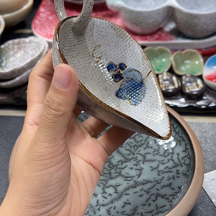 小***吧陶本店全场拍满20包邮。