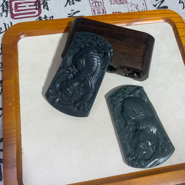 和田玉虎牌精美款（多样性拍一发一）