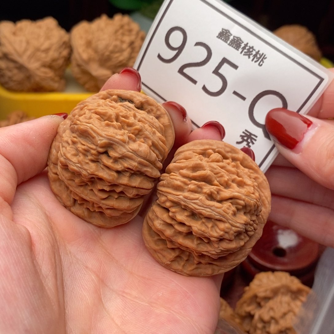 文玩核桃把件汉高楼42