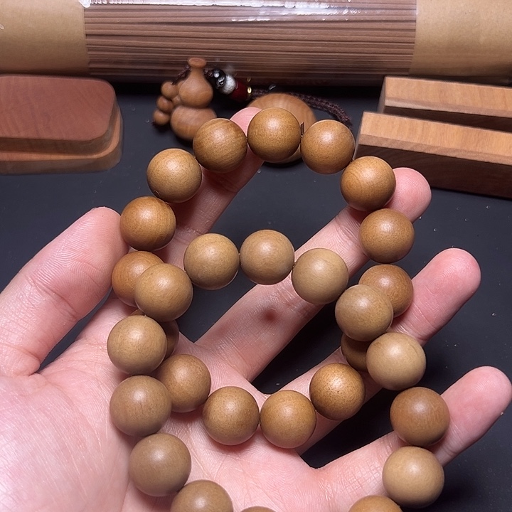 檀香木1.5*15顺纹沉水级