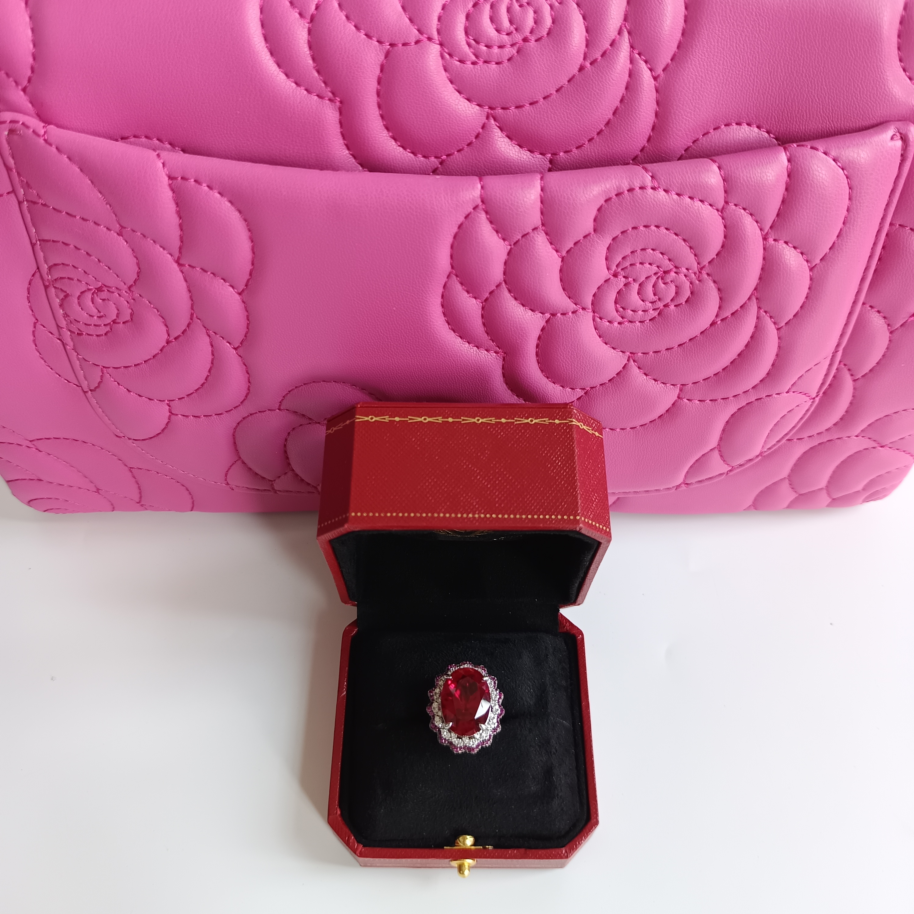 2798戒指-时尚优雅设计戒指赠礼盒