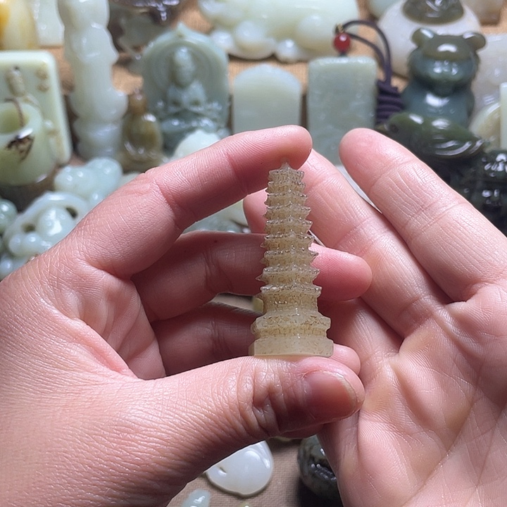 和田玉颈饰未镶嵌