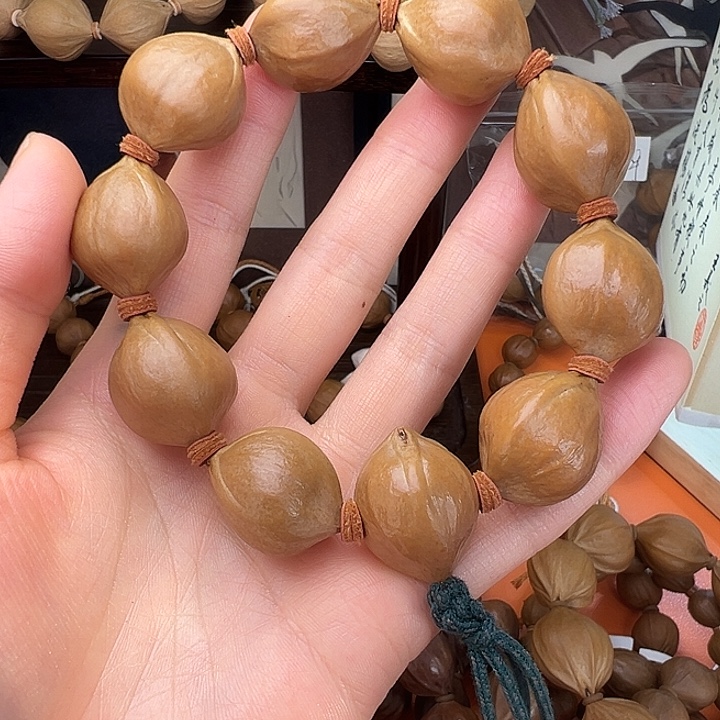 吊坠橄榄核铁球橄榄