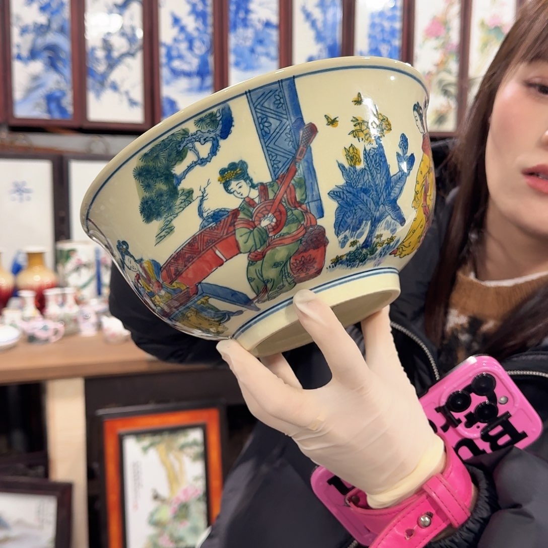 摆件瓷//////景德镇陶瓷瓷器。
