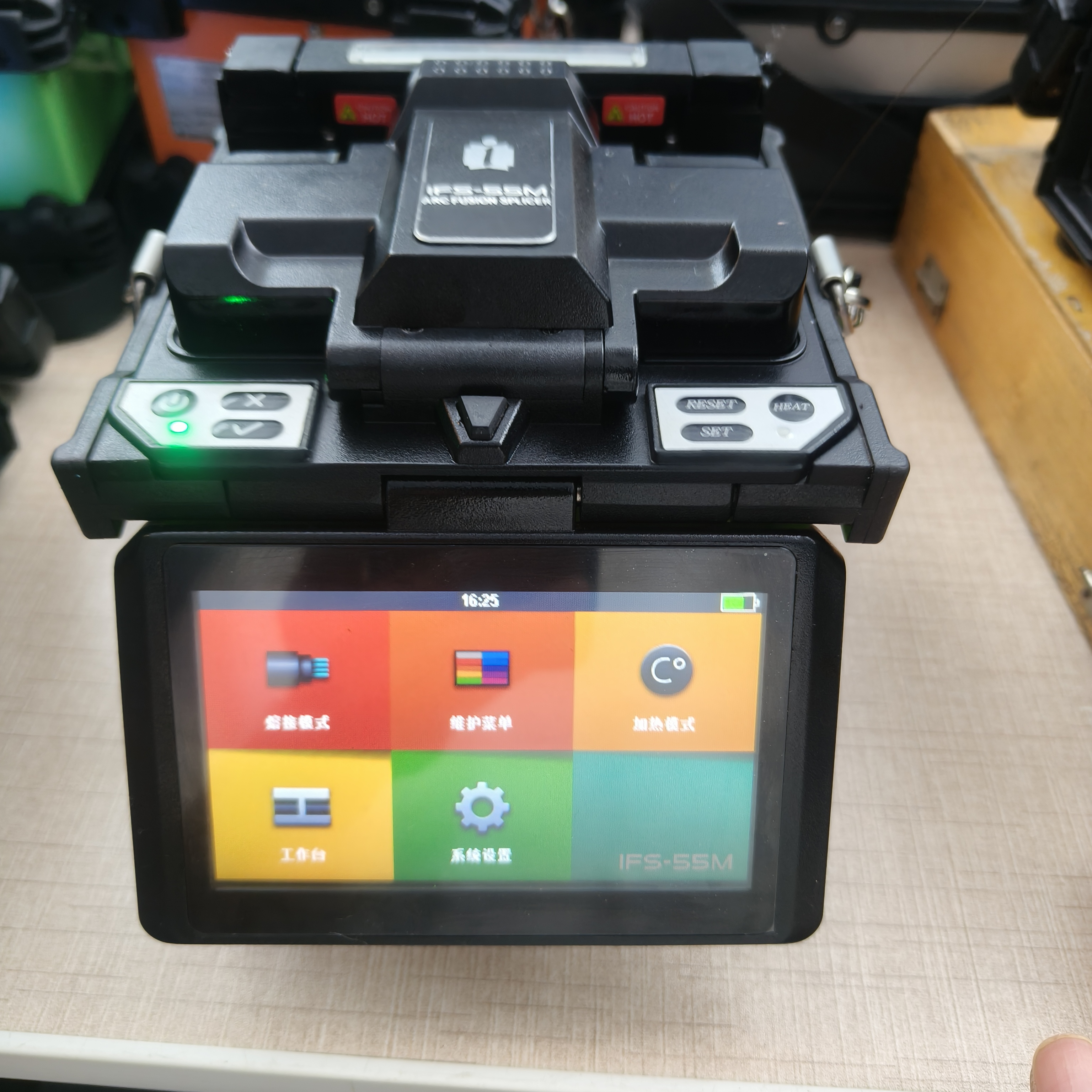 韩国一诺55光纤熔接机四马达监控装维入户超高性价比皮线机