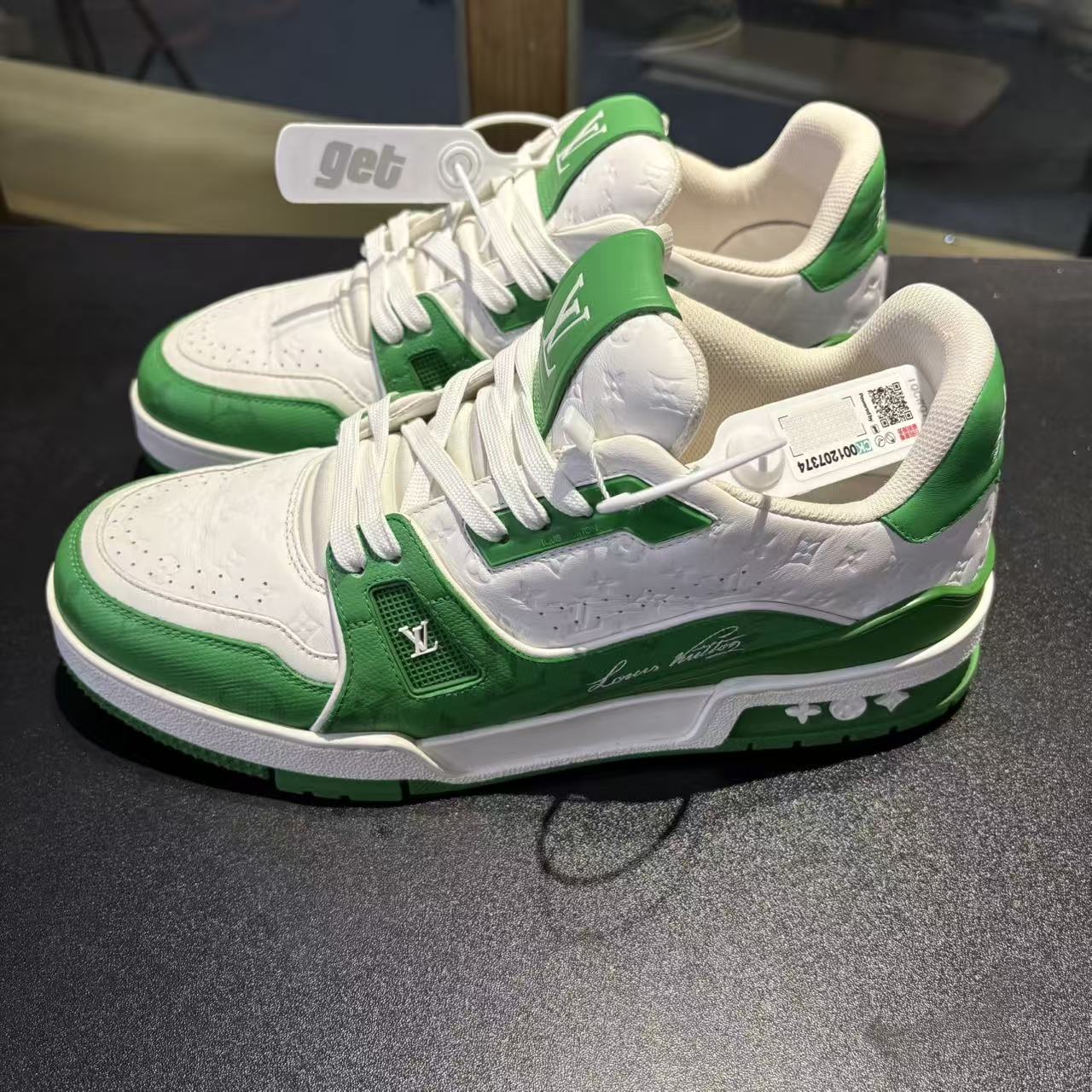 95新 LouisVuitton/路易威登 【清福利】白绿浮雕trainer板鞋