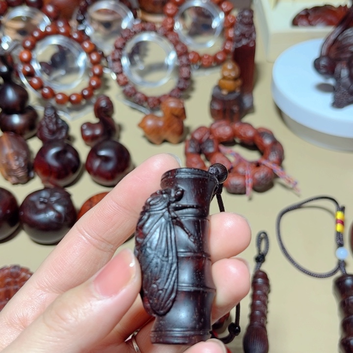 木紫****F檀香紫檀一鸣惊人