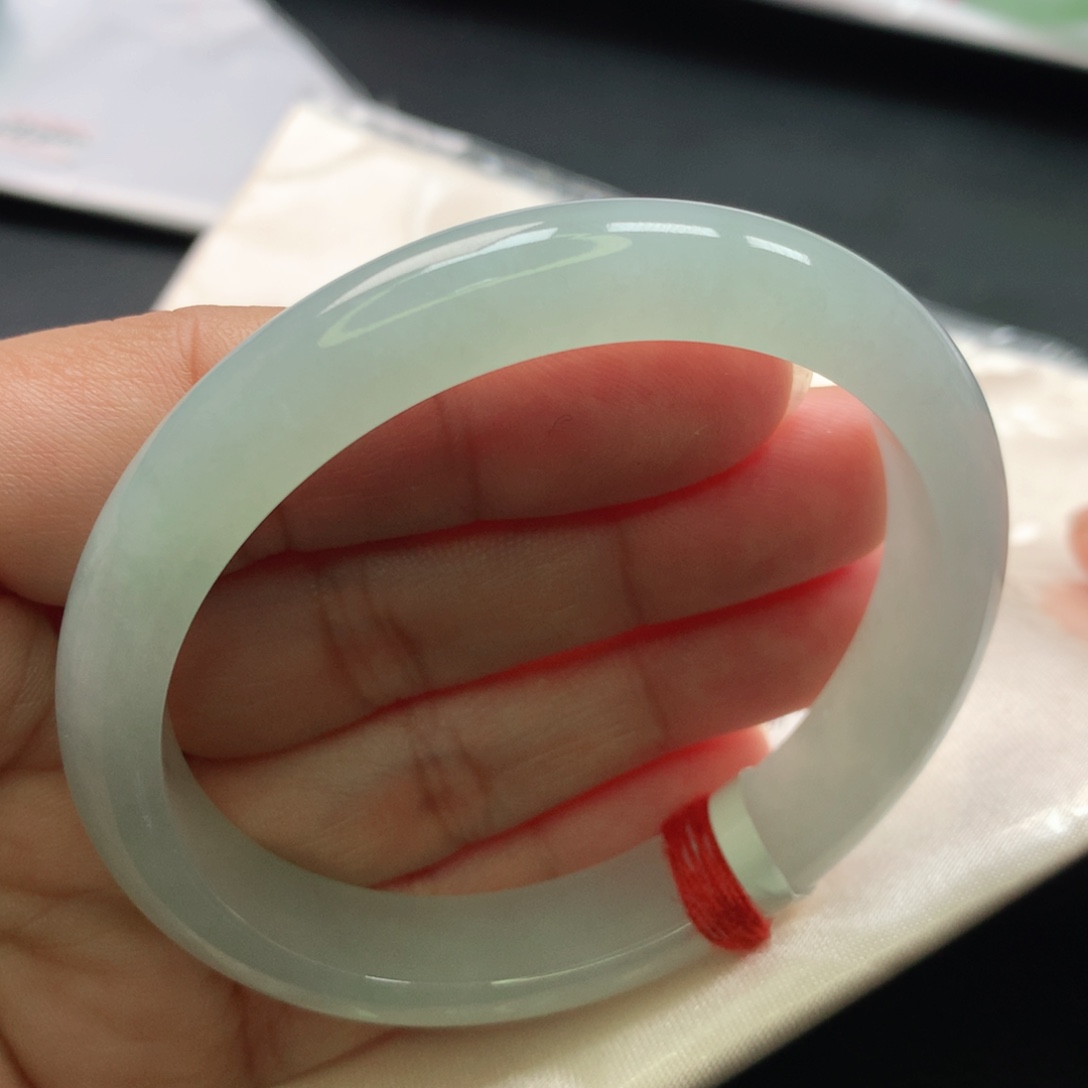 翡翠手镯未镶嵌贵妃55