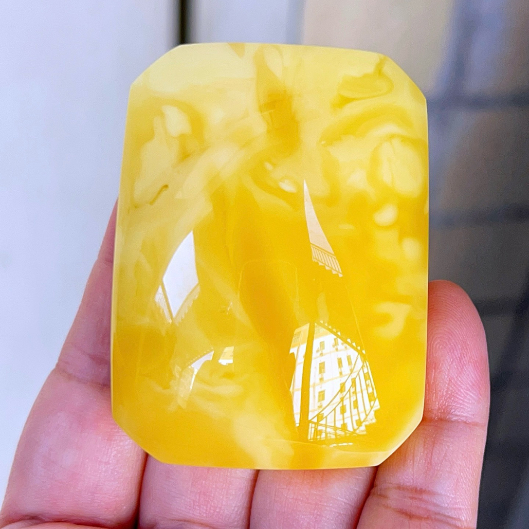 俄料黄花蜡无事牌吊坠