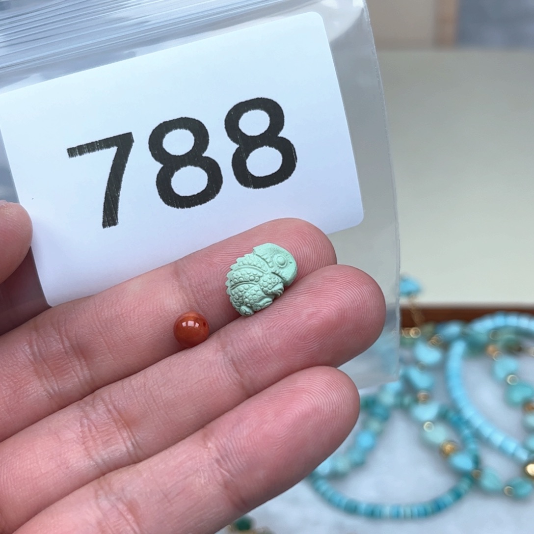 南红玛瑙未镶嵌珠宝奇石