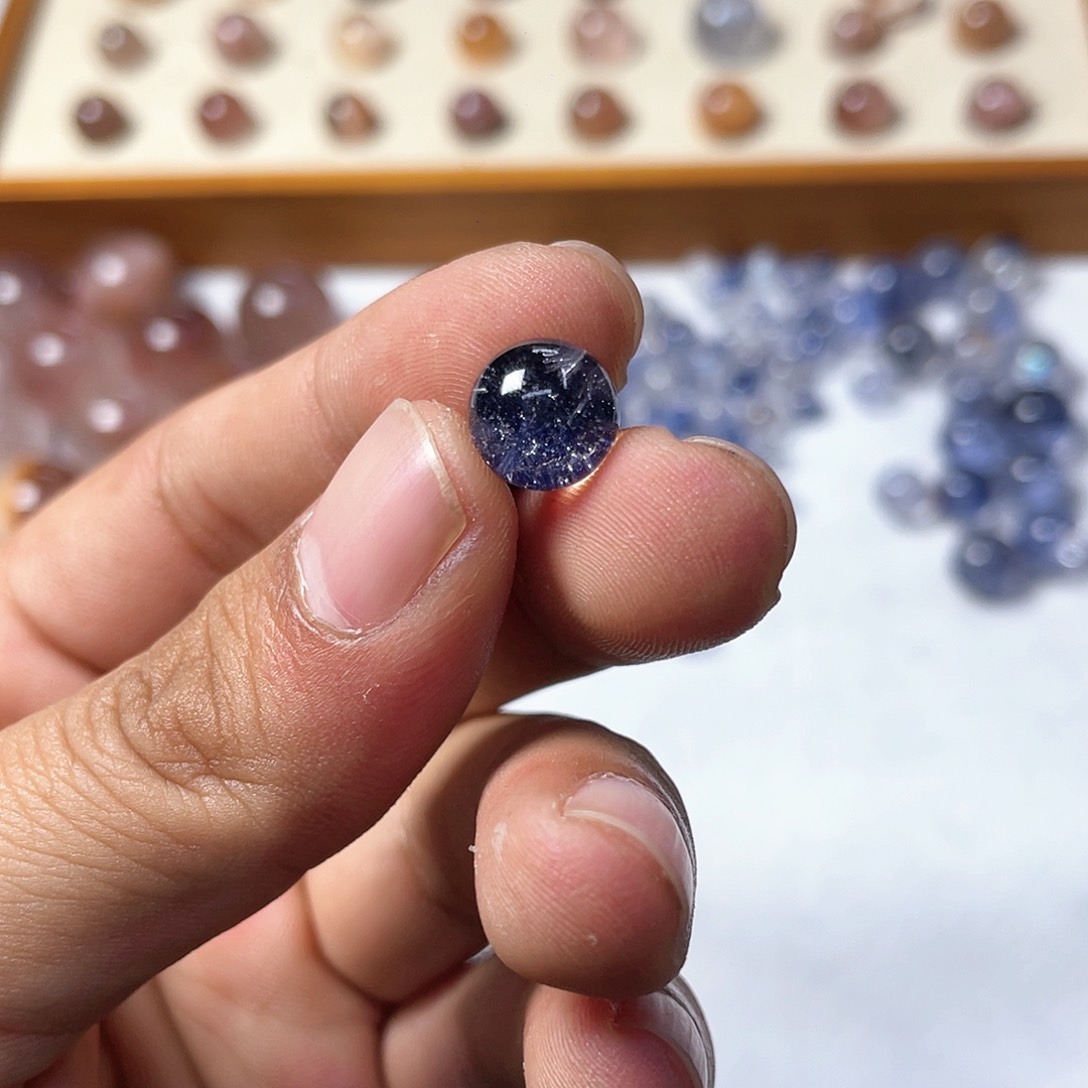 水晶珠宝半成品未镶嵌蒋**?