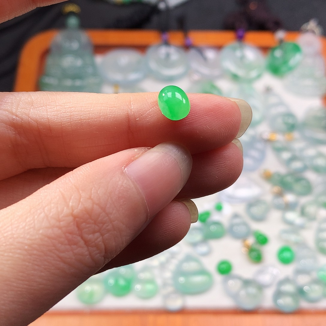 吊坠(不含链)未镶嵌翡翠我***事蛋面