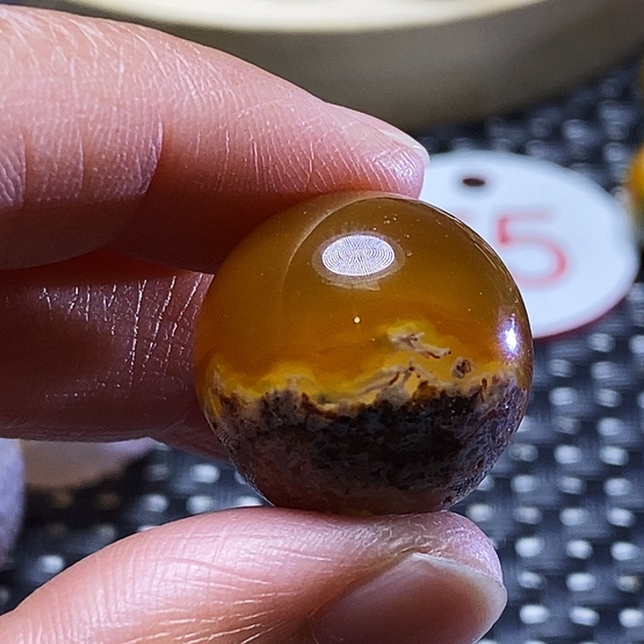 哥***：玛瑙/玉髓未镶嵌颈饰