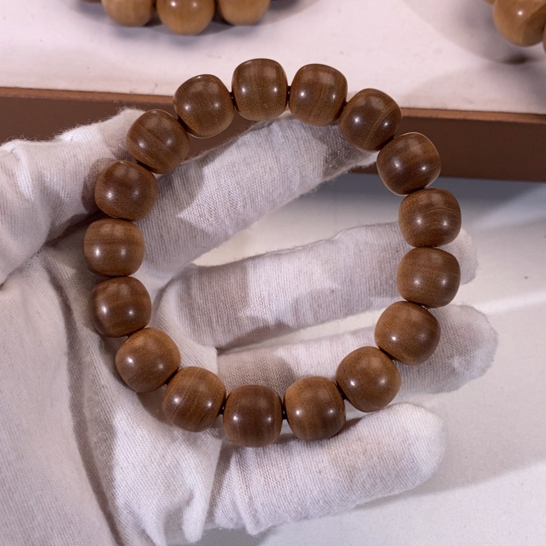 檀香木其他横纹黑肉民间顶料12×13大放漏专场