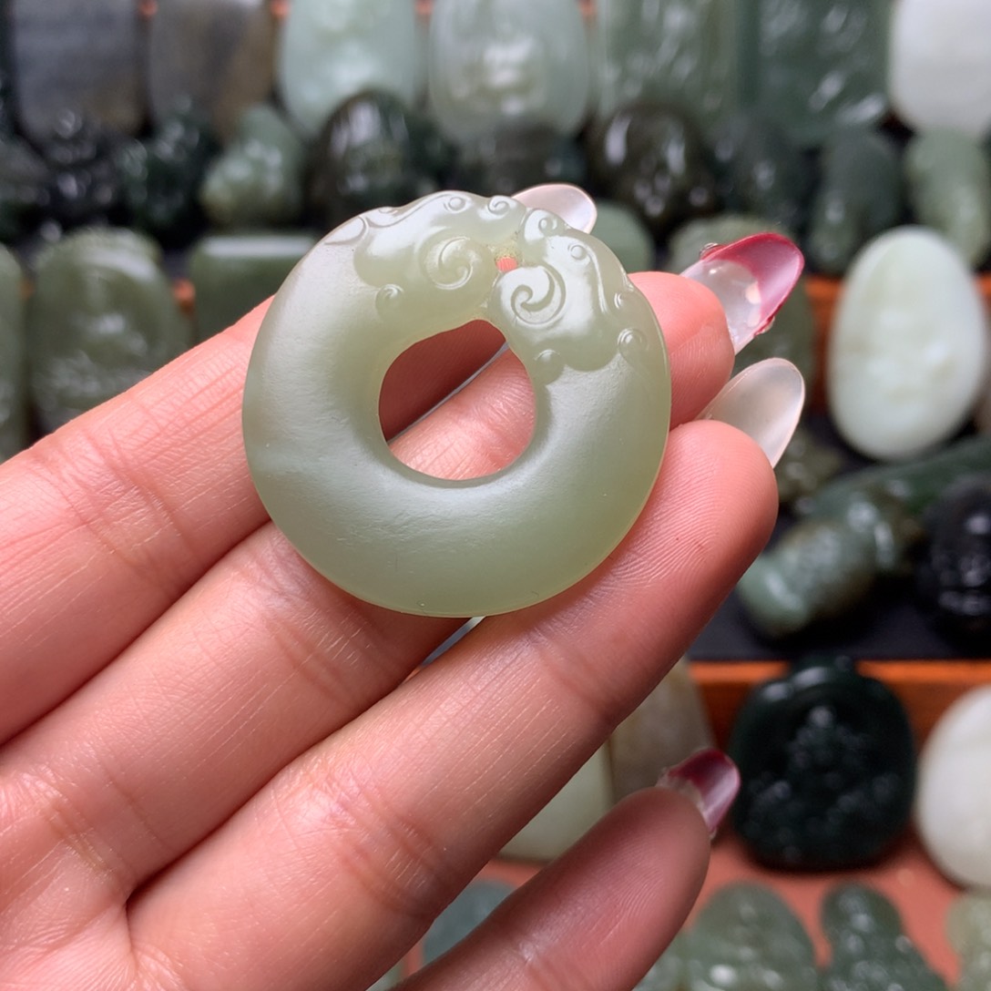 和田玉颈饰未镶嵌挂件88