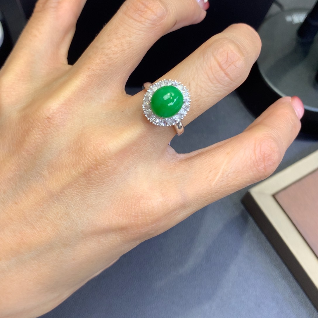 【闪购商品】翡翠18K金镶嵌颈饰翡翠