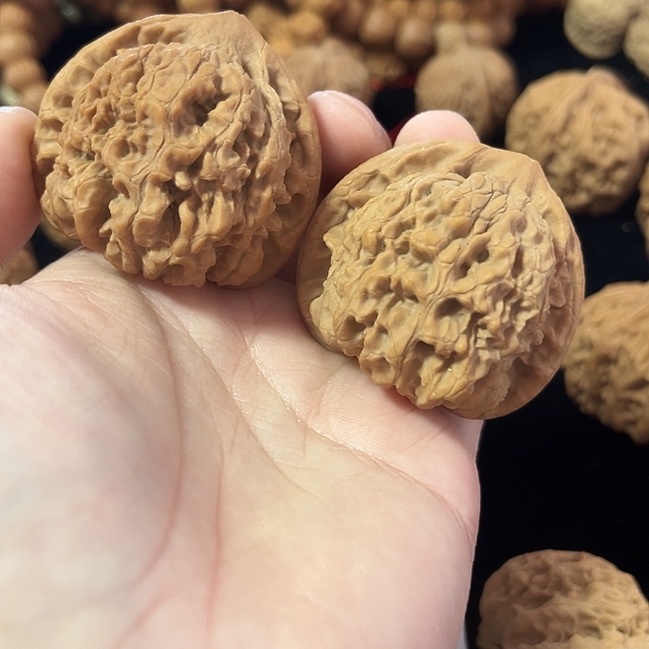 文玩核桃把件47左右官帽，微泛油，编号018