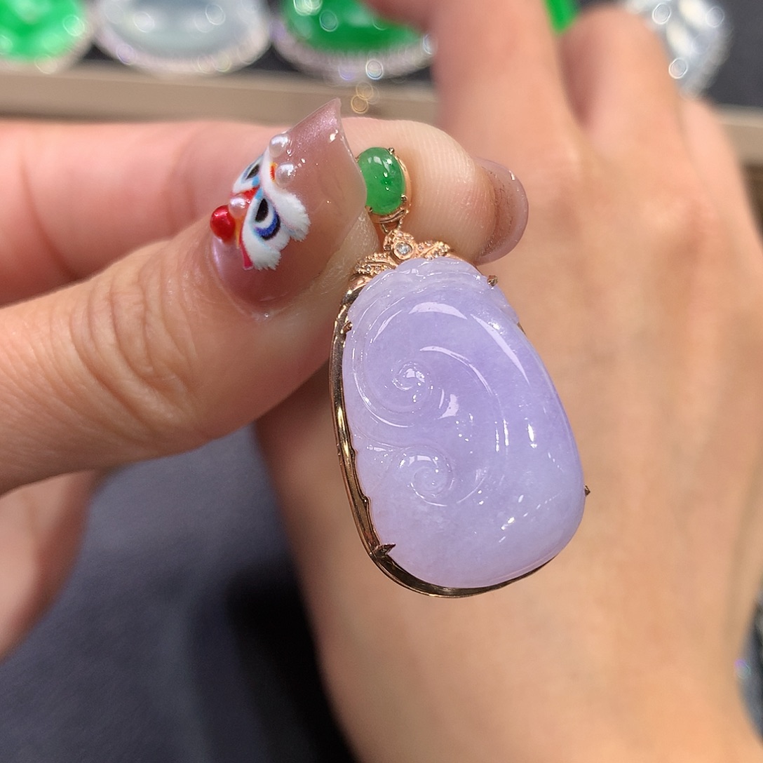 翡翠吊坠(赠链)18K金镶嵌