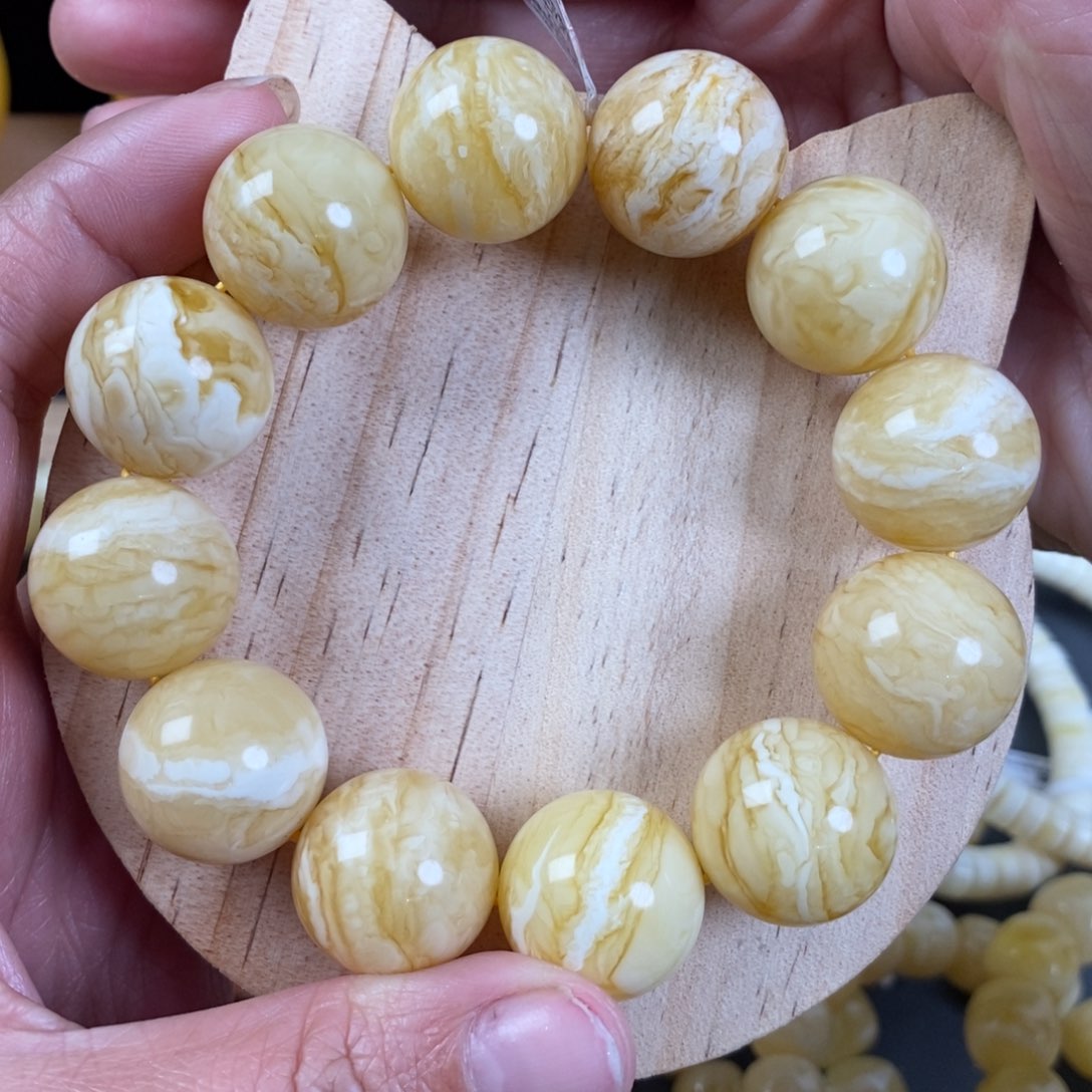 蜜蜡裸石未镶嵌18➕瓷白妖花