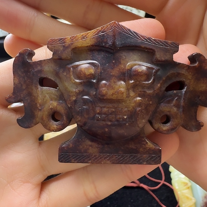 小***侠和田玉未镶嵌挂件