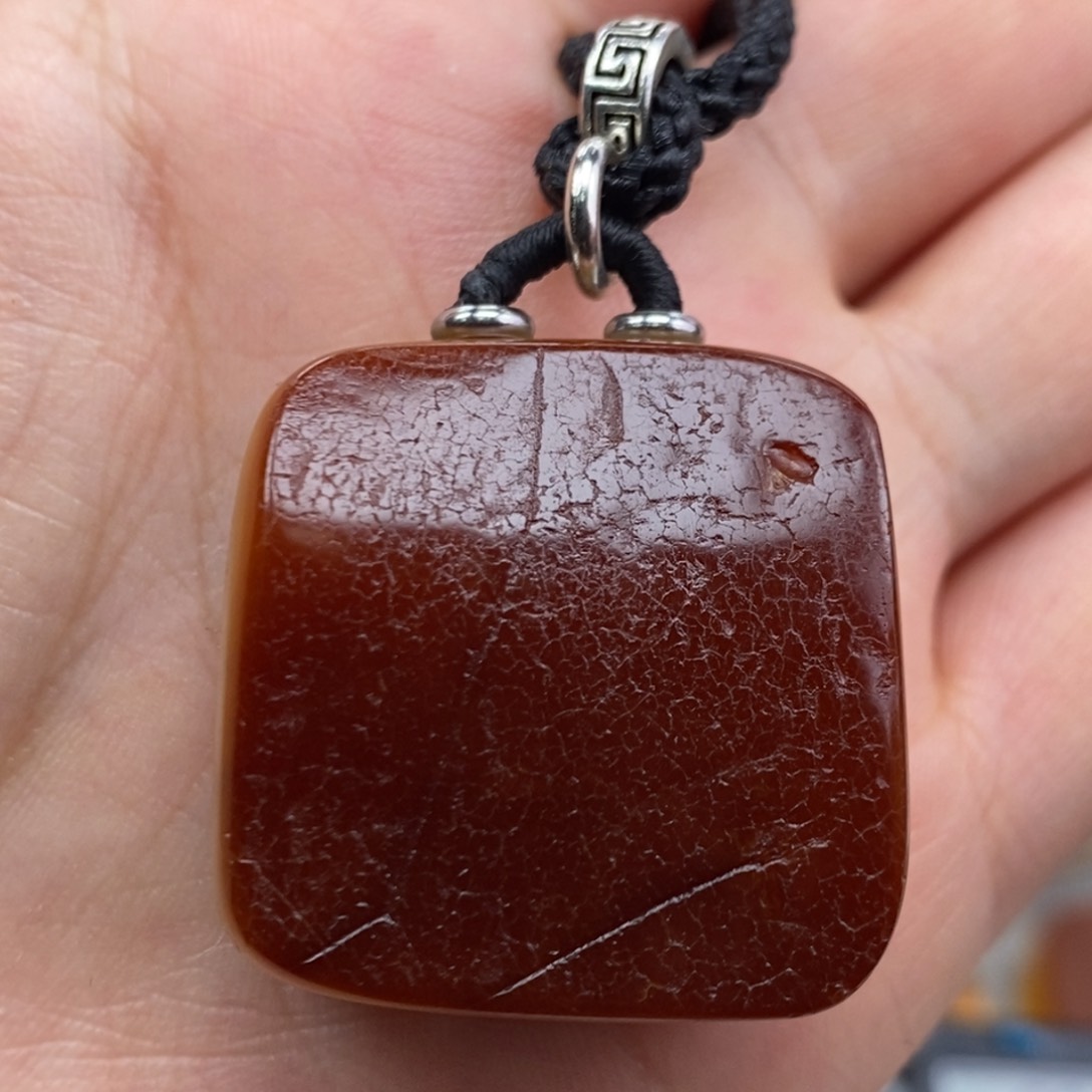 琥珀吊坠(赠链)未镶嵌