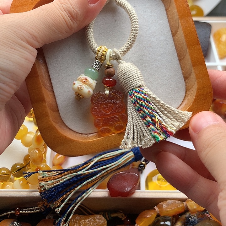 未镶嵌琥珀裸石钥匙扣