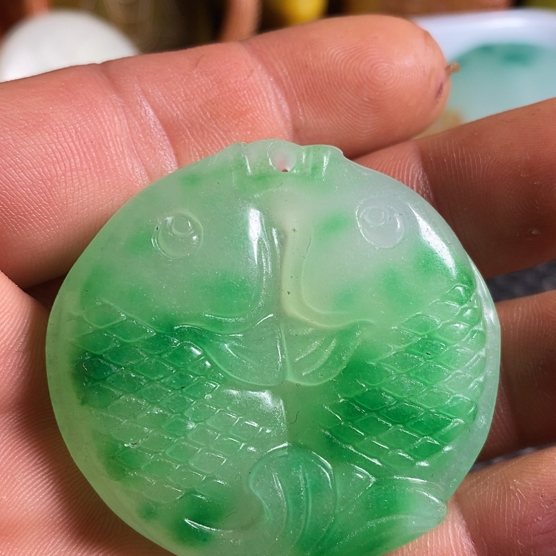 岫玉未镶嵌珠宝奇石
