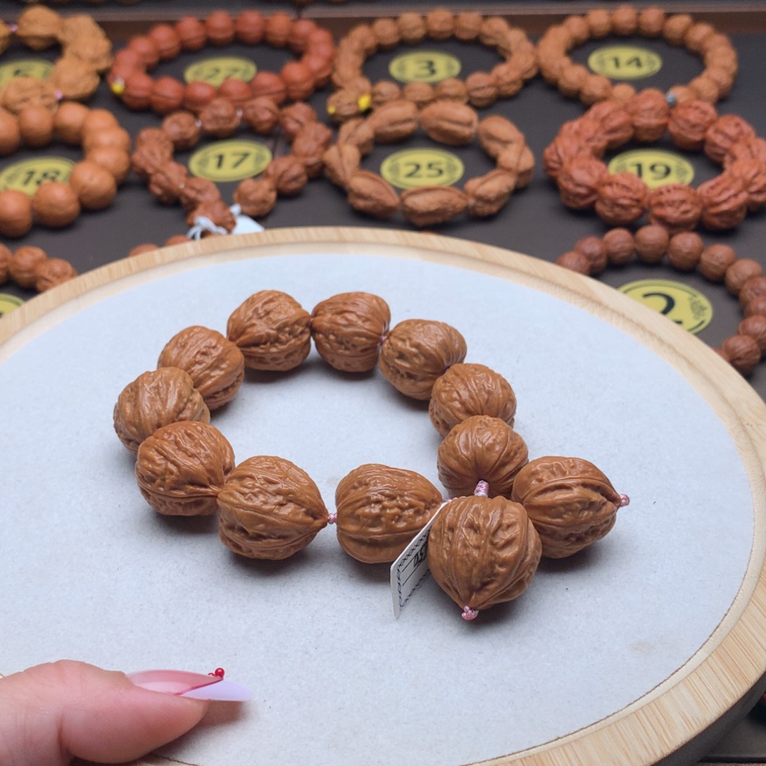 文玩核桃手串原皮原色爱心
