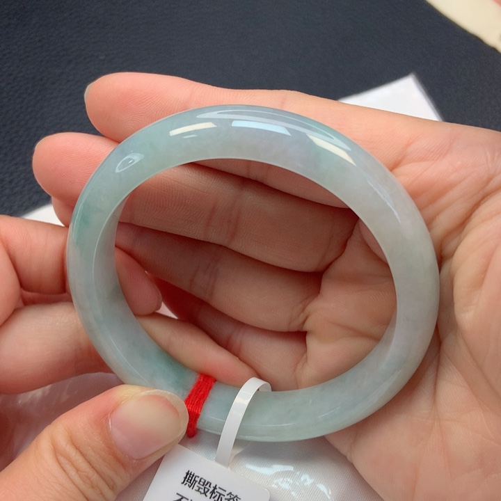 翡翠未镶嵌手镯58圈