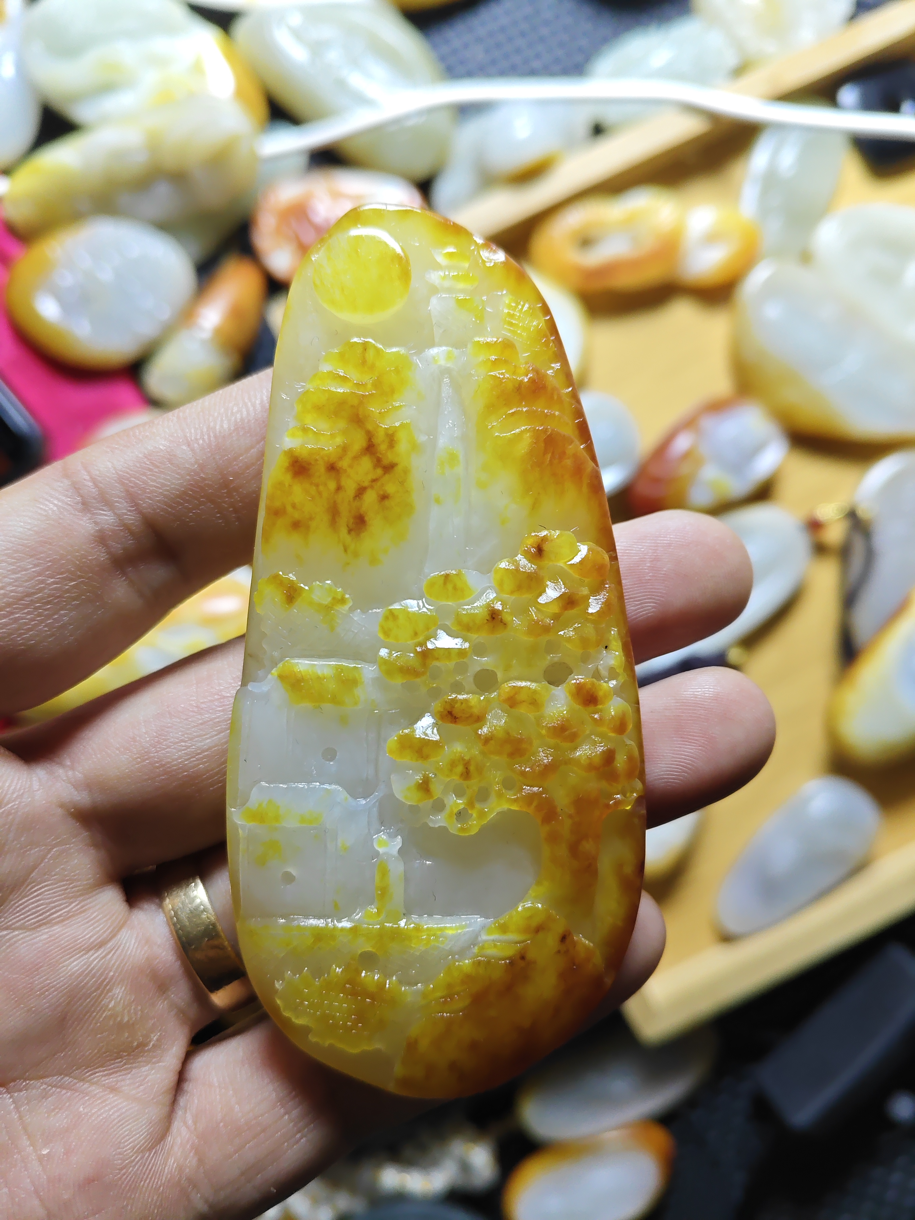 和田玉精品手把山水