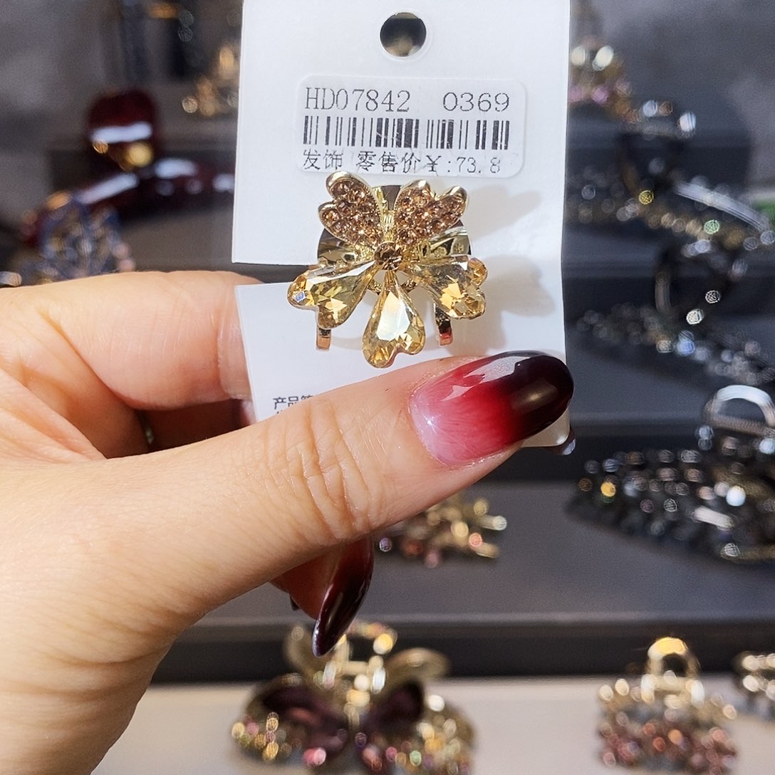 合成立方氧化锆铁合金