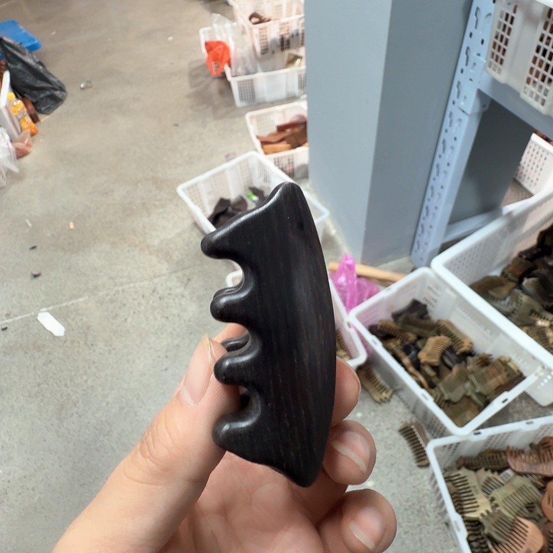 紫光檀小猪佩奇二等品