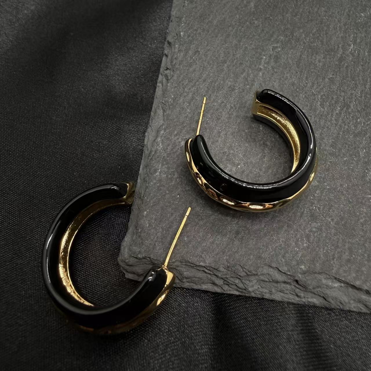 铜合金耳饰 0716 Acc-D85 金黑色时尚轻奢气质经典型耳饰