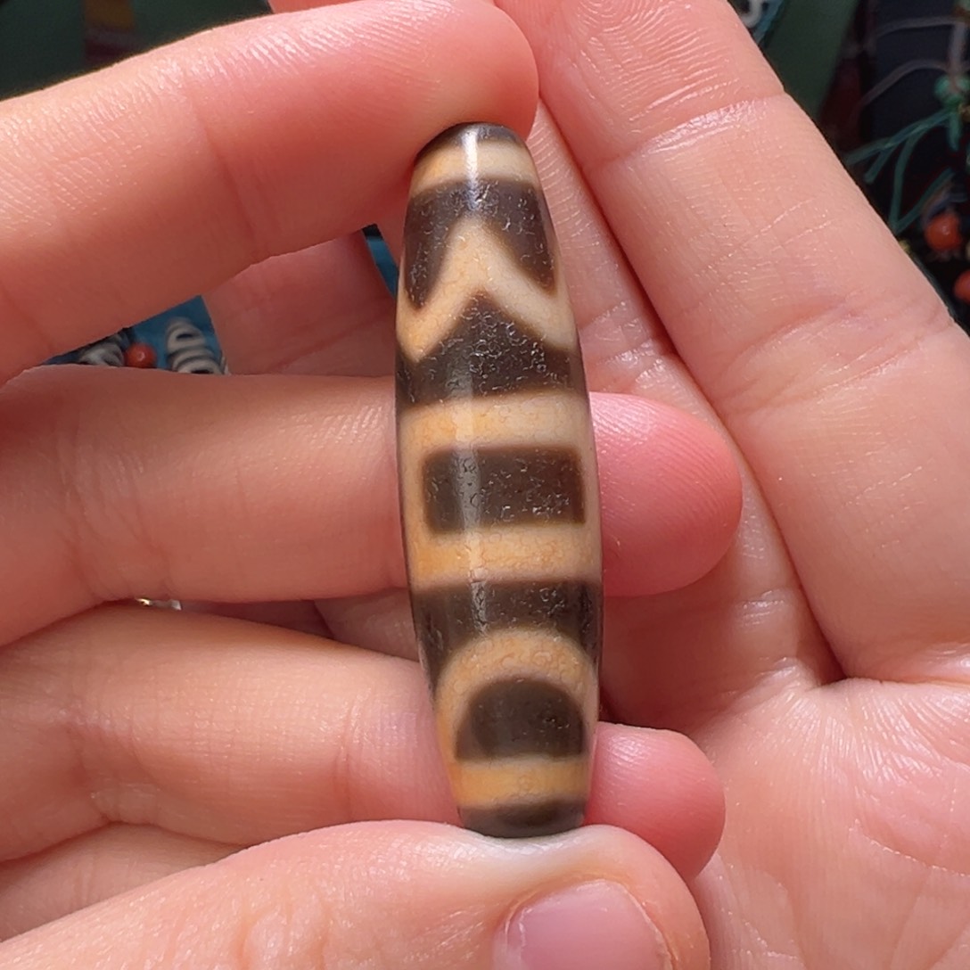 玛瑙/玉髓颈饰未镶嵌墨*雪