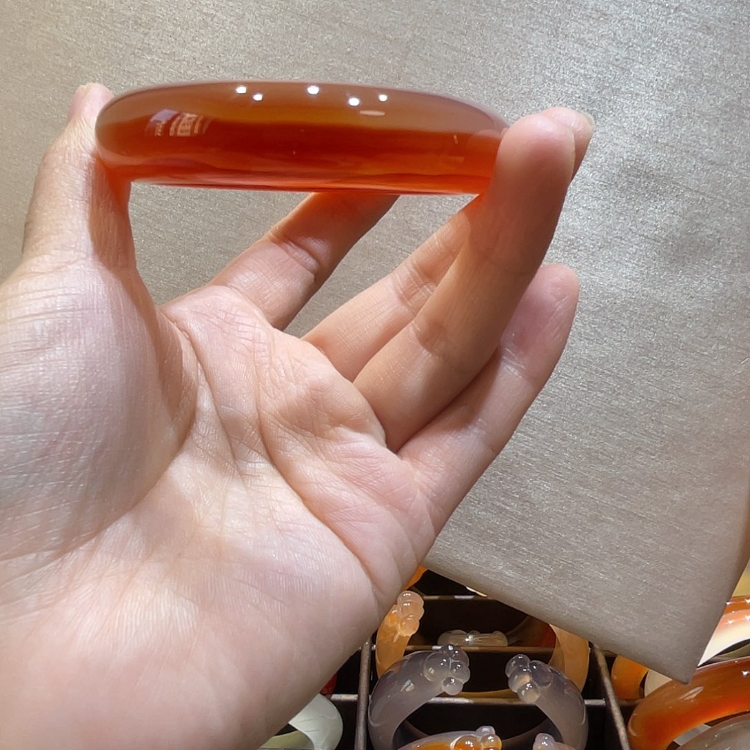 玛瑙/玉髓未镶嵌手镯