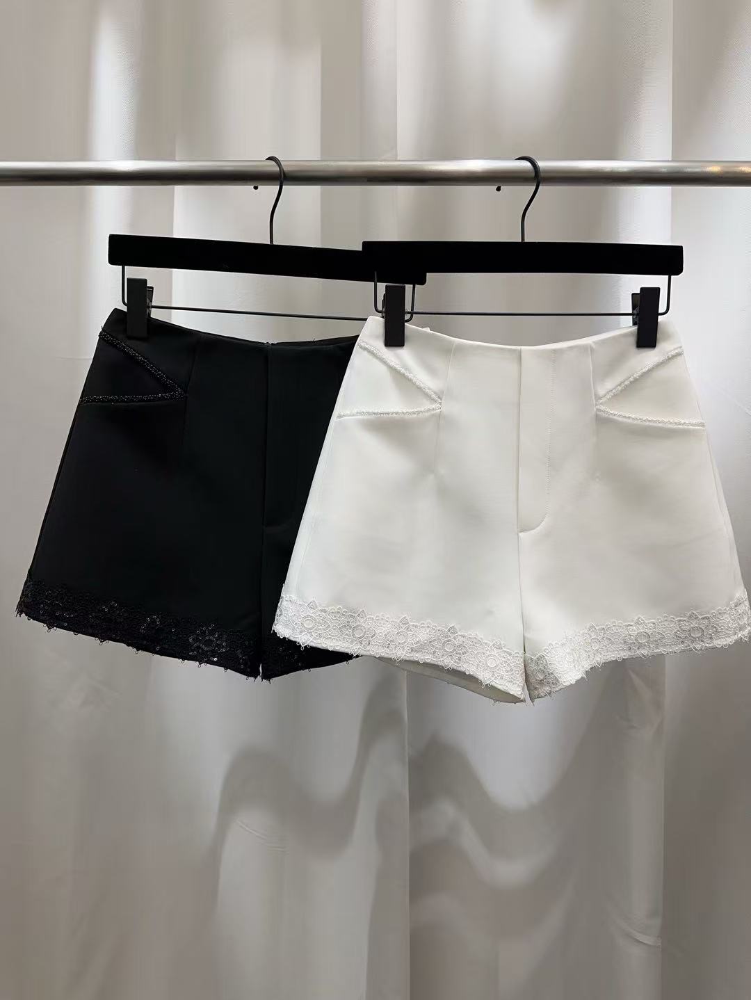 刺绣薄款短裤韩版低腰直筒女短裤白色显瘦百搭短裤11258