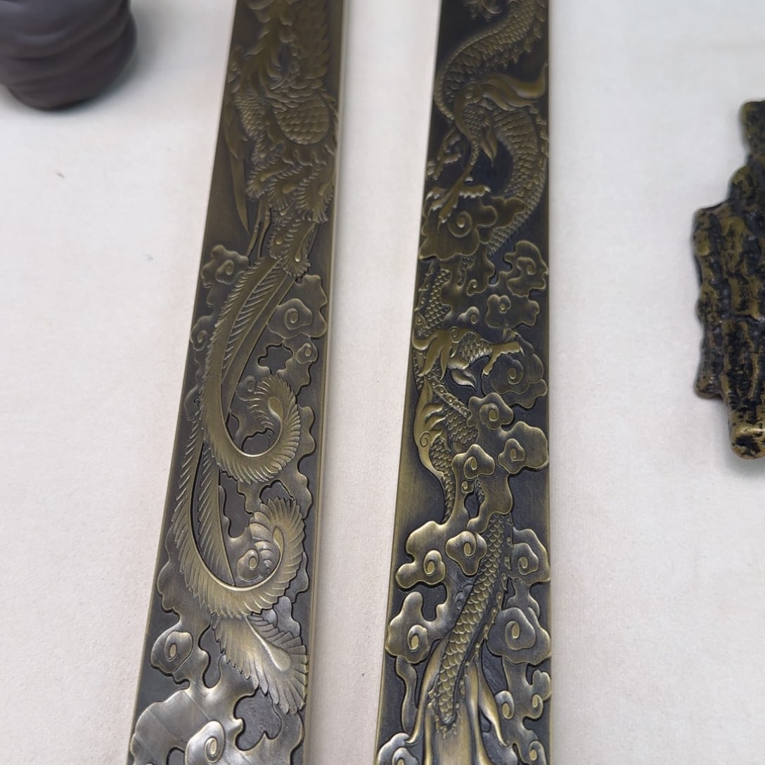 30厘米龙凤一对黄铜