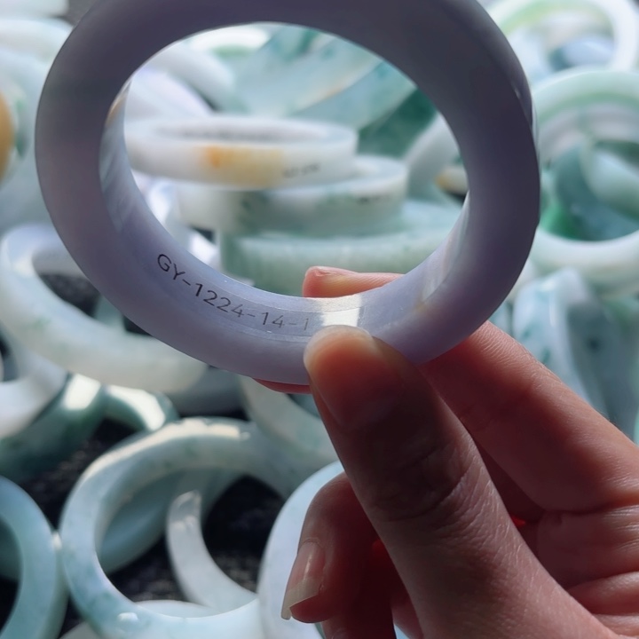 不***韩定制翡翠未镶嵌不退不换