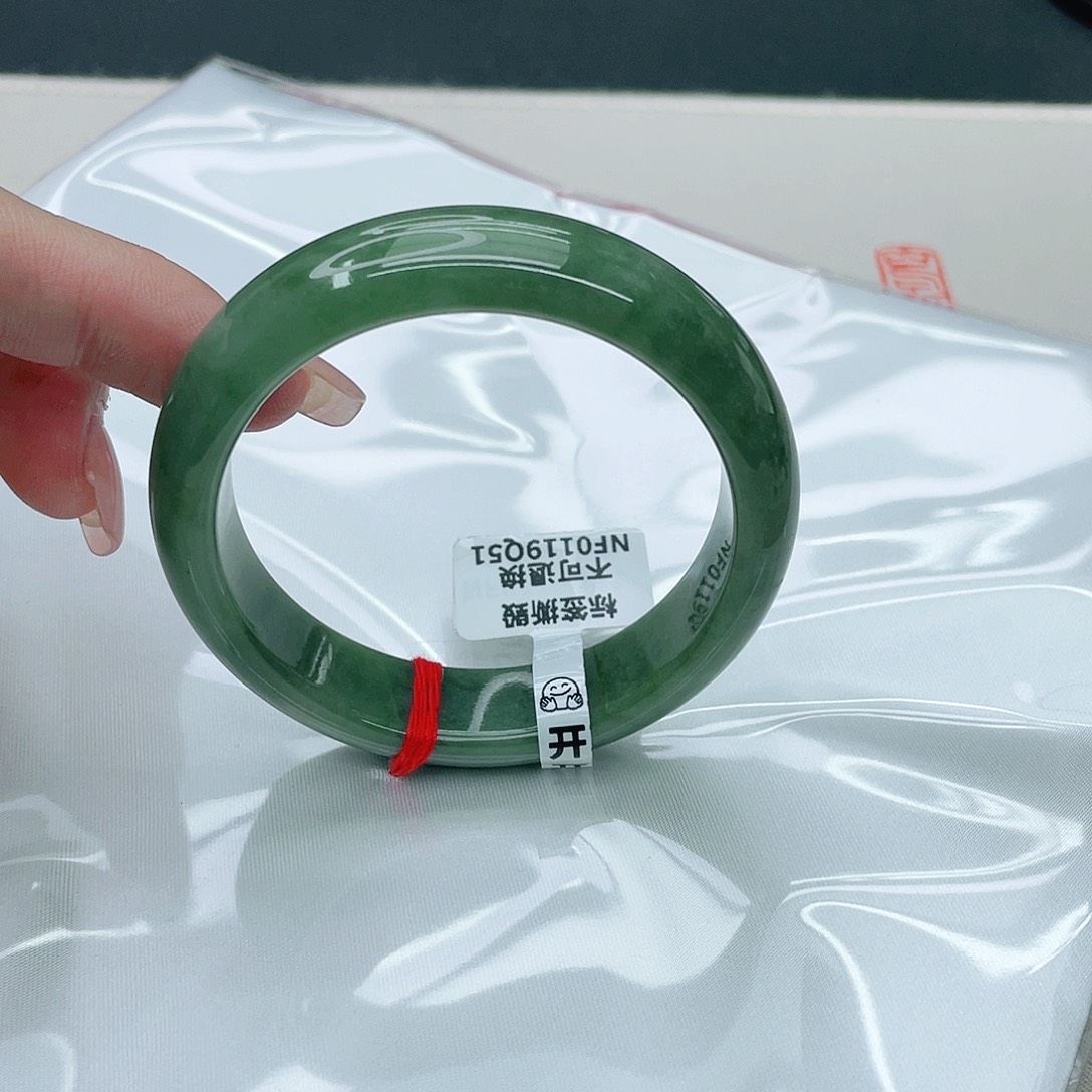 翡翠手镯未镶嵌正54.2