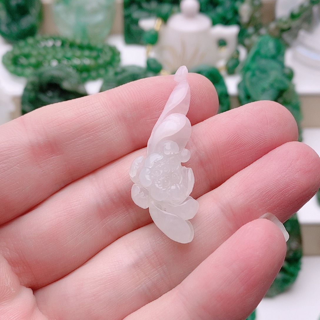 独山玉吊坠未镶嵌