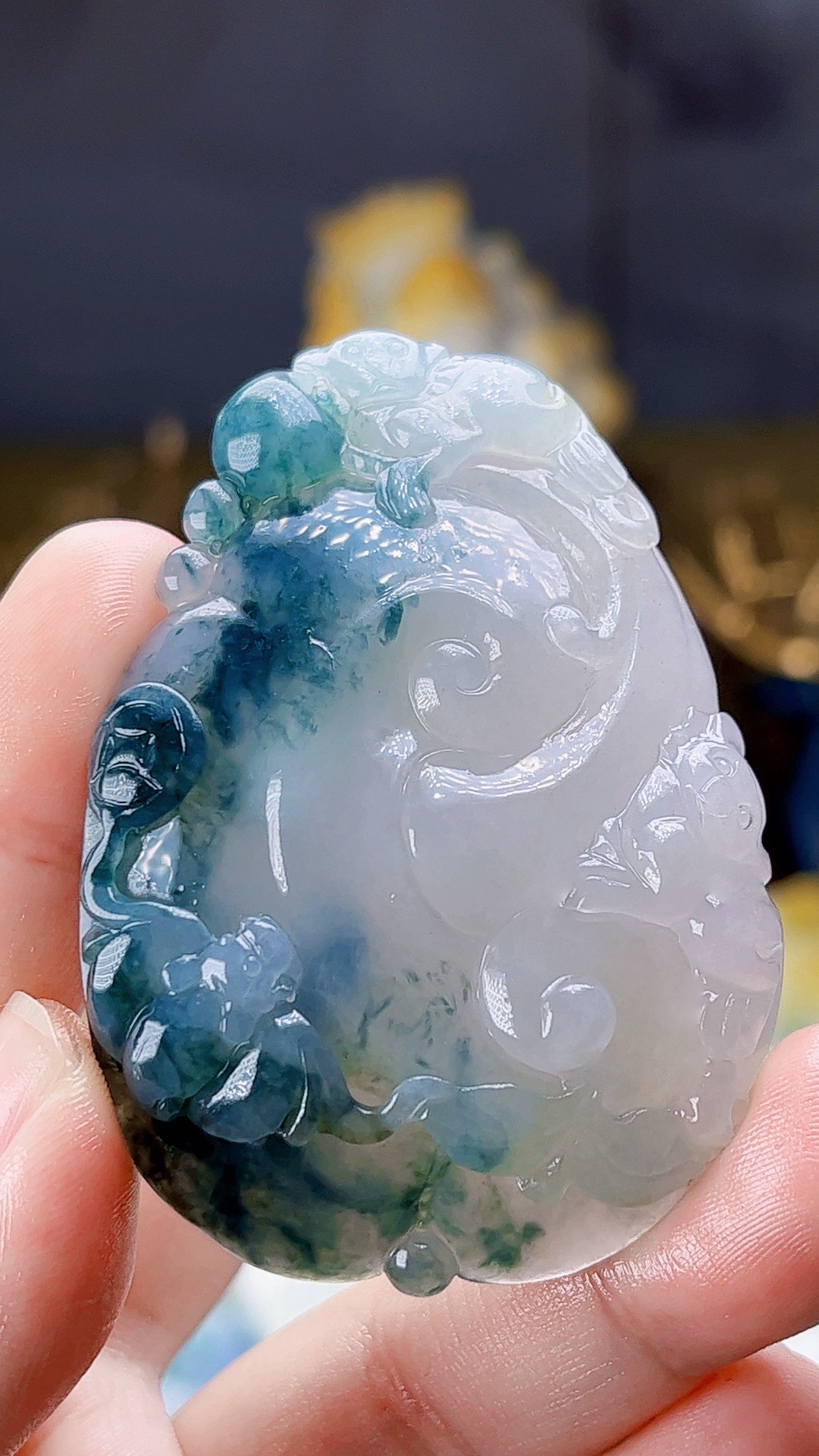 天然缅甸翡翠起冰胶块蓝花翠如意毛货买断需抛光尺寸高61宽42厚10