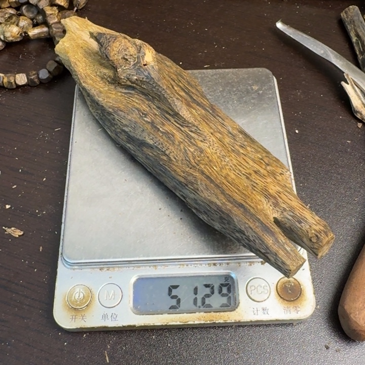 沉香沉香碎屑糖结51克