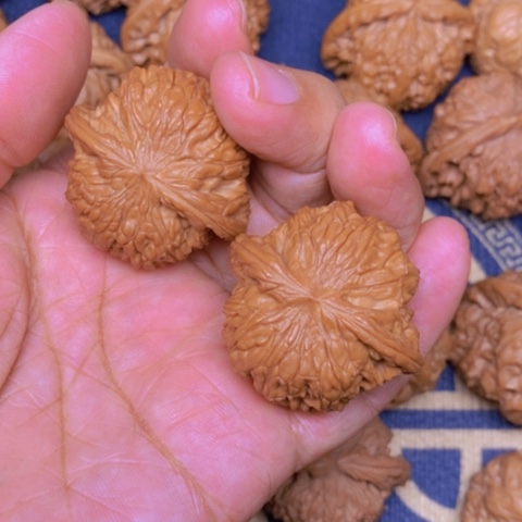 【闪购商品】文玩核桃吊坠微***光磨盘39