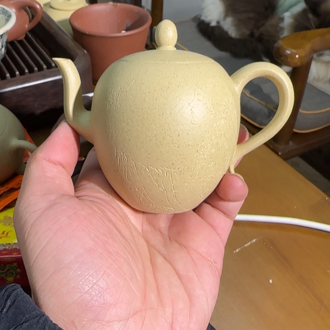 紫砂茶壶本绿美人刻绘