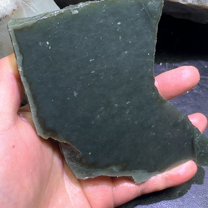 和田玉未镶嵌珠宝半成品