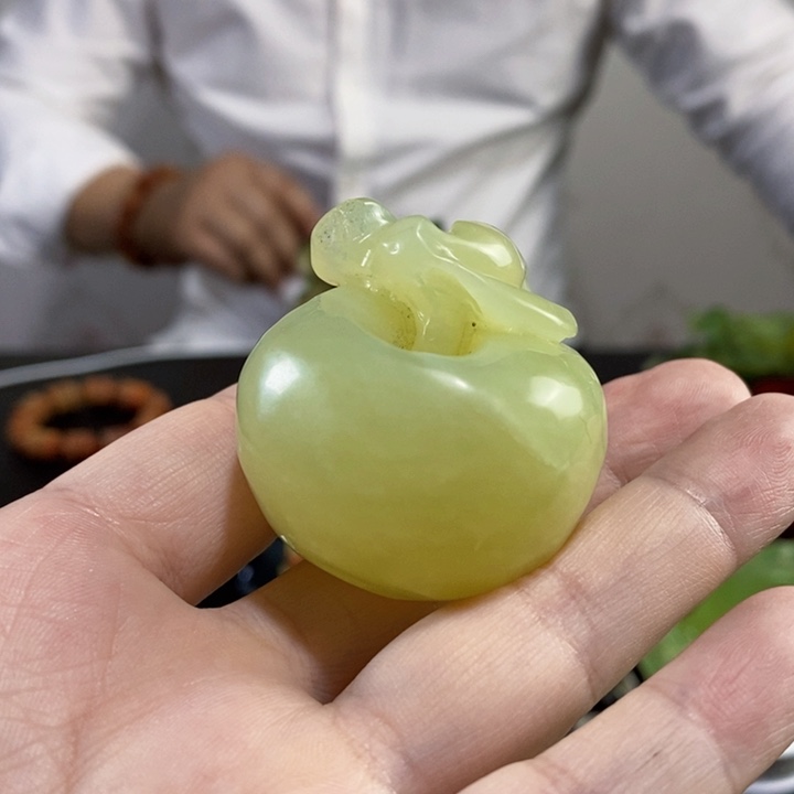 未镶嵌岫玉手把件