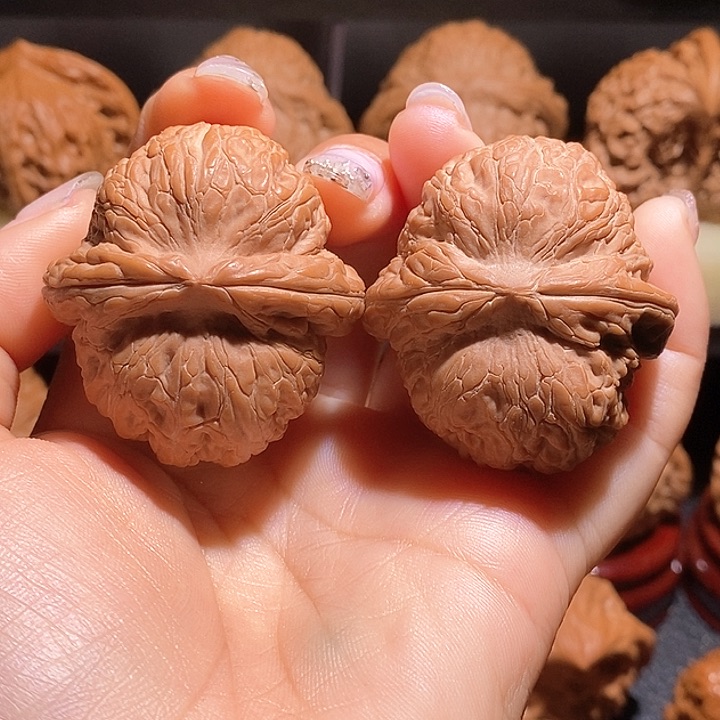 文玩核桃把件42全品元宝