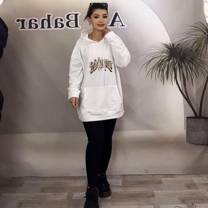 0008 女生漂亮的T恤 。